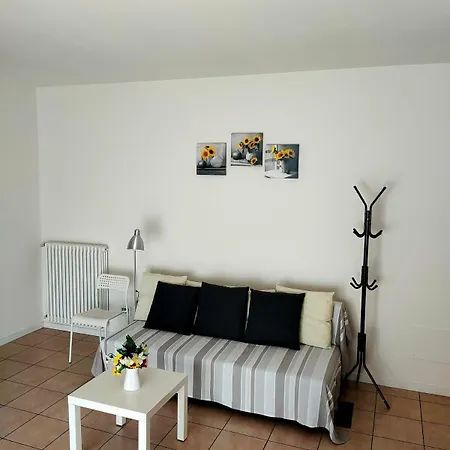 Appartemento Bucaneve Apartman *