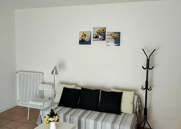 Appartemento Bucaneve Lägenhet *